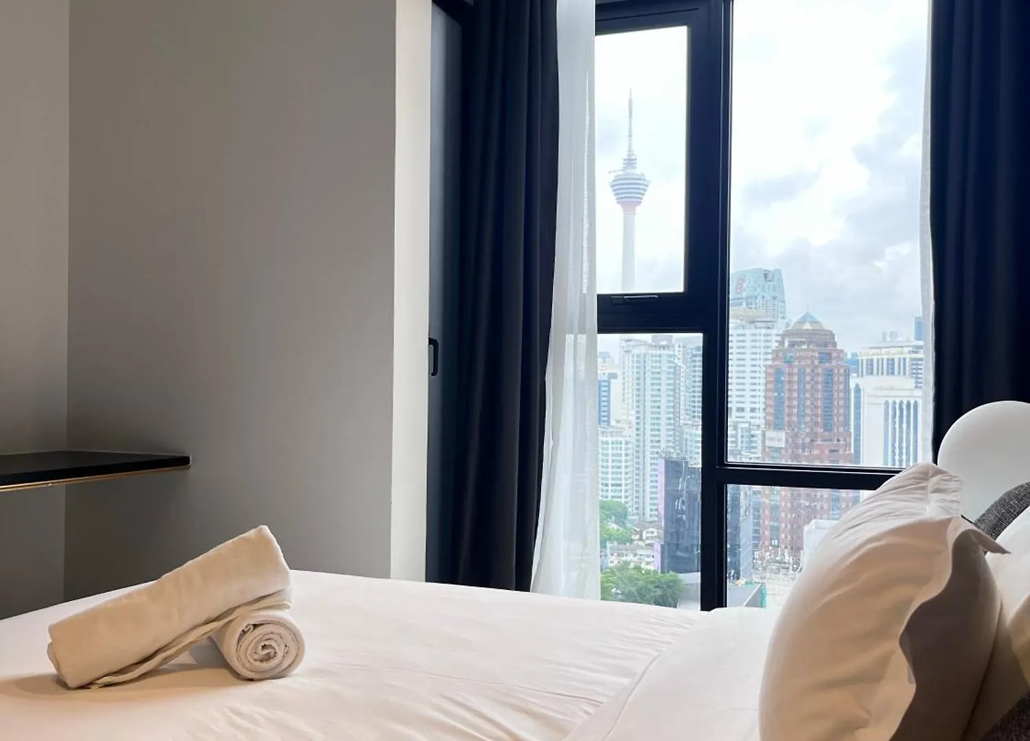 Aparthotel Axon Residence At Pavilion Klcc Kl Tower View By Kimiro Kuala Lumpur